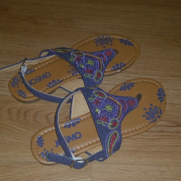 Denim embroidered T strap sandals - Picture 5 of 6